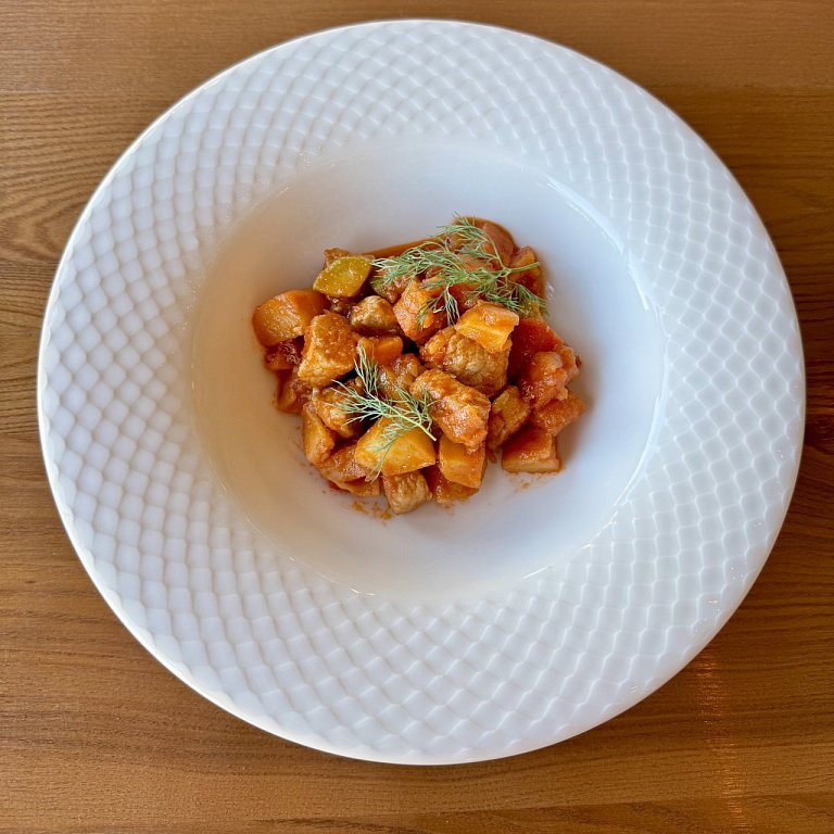 Б Мясное рагу с картофелем и овощами